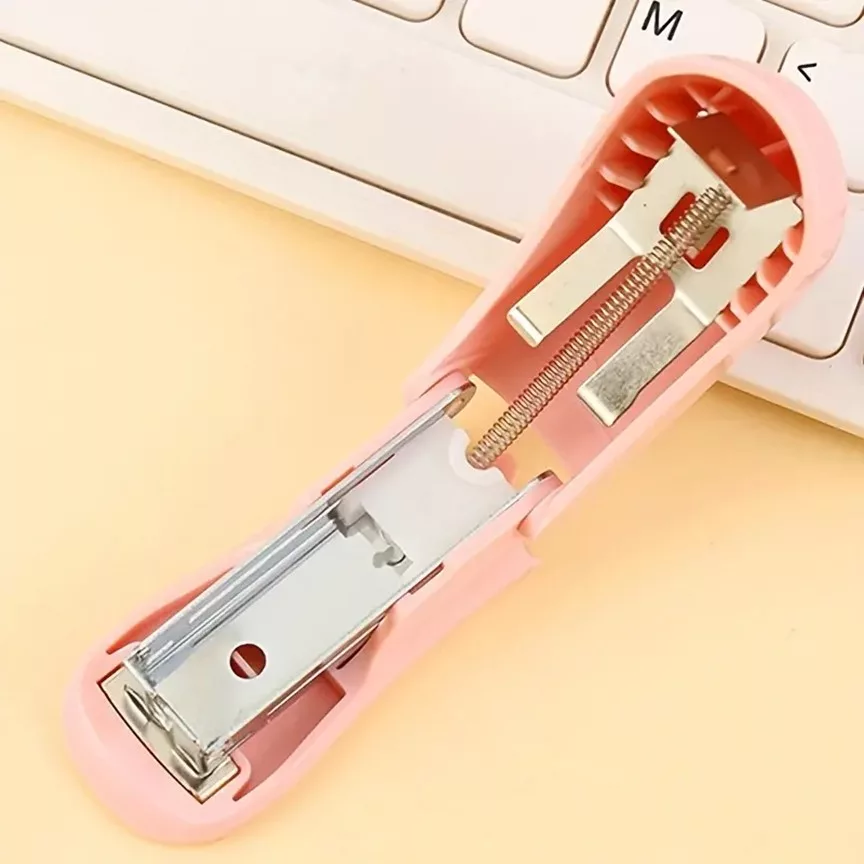 Single Mini Stapler Set Student Small Staple Needle Stationery - Random Color - Office & Study Paperwork - Image 2